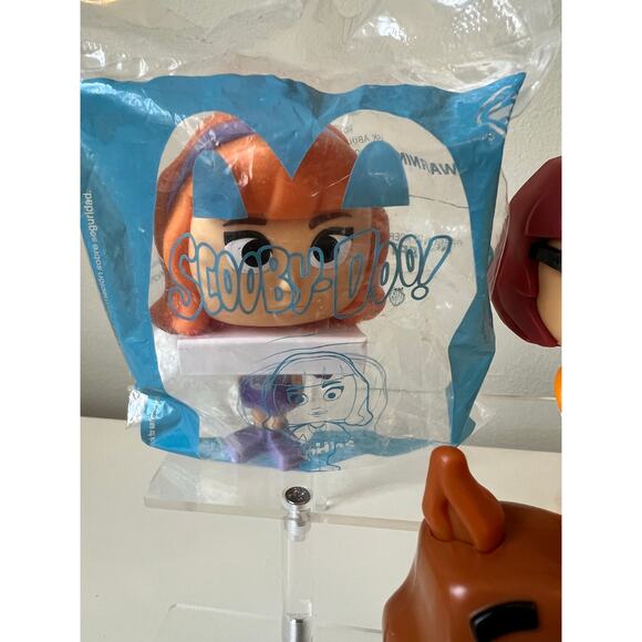 McDonald's Scooby-Doo Bobbleheads Complete Set 2021 - Picture 2 of 7